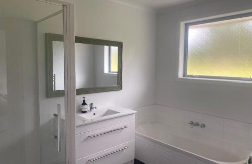 Lady Barkly House | Tomogalak Lodge