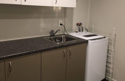 Whakatu Apartment | Tramal Studio Apartment semi rural outlook.