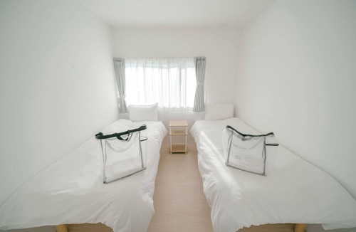 Izumisano House | TRANSIT HOSTEL
