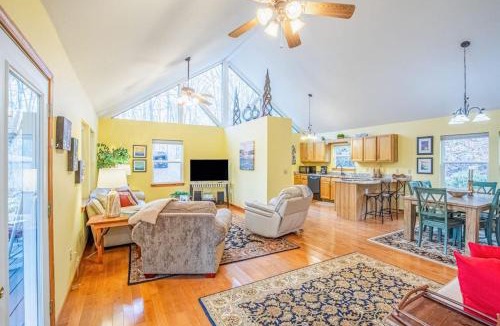 Sylva House | Tree Top Cabin