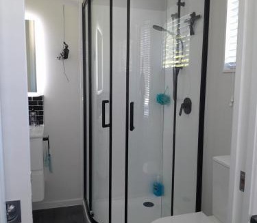 Titirangi Apartment | Tree Tops Get Away