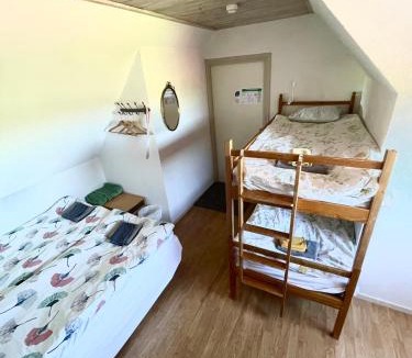 Tomelilla Bed & Breakfast | Tryde 1303 B&B på Österlen