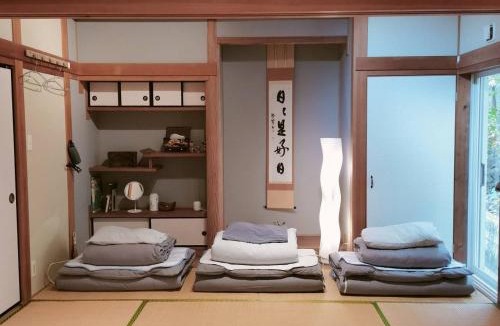 Tsushima Bed & Breakfast | Tsushima White House