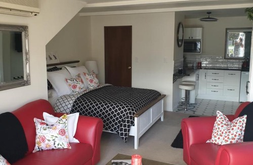 Dunedin House | Tui2 Macandrew Bay