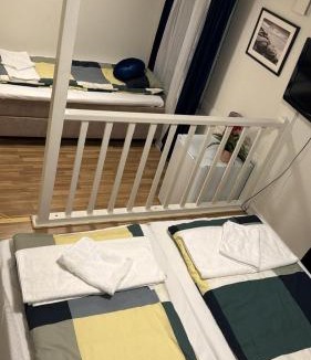 Roslunda-Kronotorp Hotel | Turtles Hotel