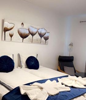 Roslunda-Kronotorp Hotel | Turtles Hotel