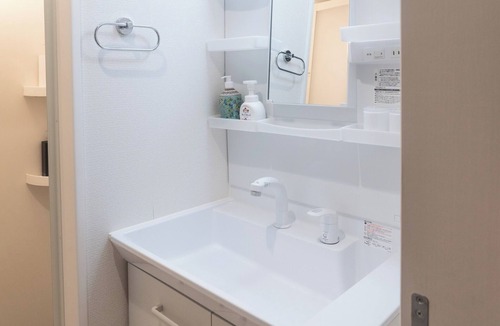 Otsu Hotel | Twin bed roomYou can cook and do laundryEquipped with a 60inch large screen TV/Otsu Shiga