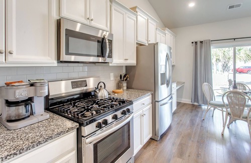 Red Hill Cottage | Ultimate Golf Resort Getaway in Myrtle Beach!