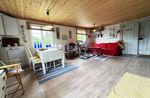 Varekil House | Unique accommodation in a converted barn in Varekil | SE09063