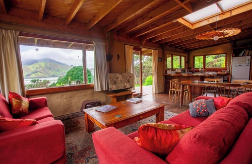 Cable Bay House | Unique Adobe Home set in stunning bush/coastal setting