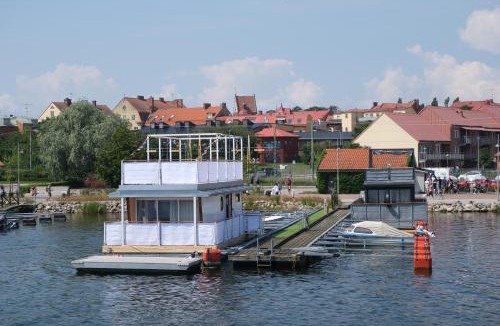 Solvesborg House | Unique floating retreat Sleeps 4