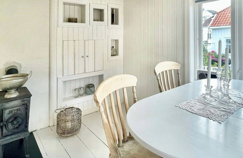 Risor House | Unique Risør home with charm central Tangen