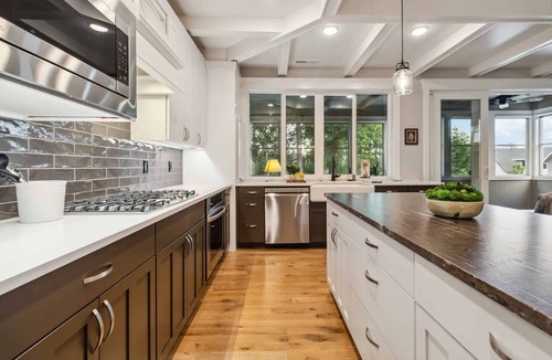 Eagle House | Upscale Parkside Retreat | High-End Kitchen | Office | 2 Bikes | Screened Porch | 2-Car Garage