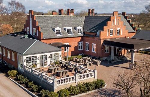 Nyhamnslage Hotel | Villa Brunnby