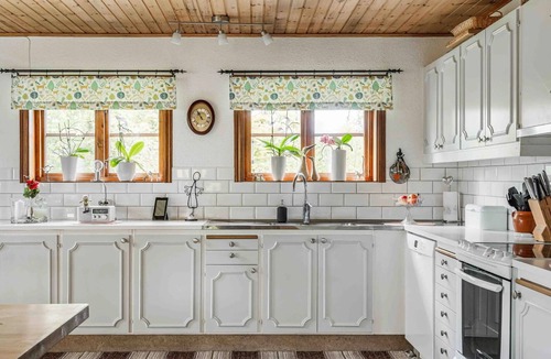 Osby House | Villa Lisbeth – Spacious Holiday Home with Sauna in Osby, Skåne