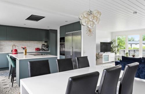 Skallinge Villa | Villa nära Varberg och Ullared