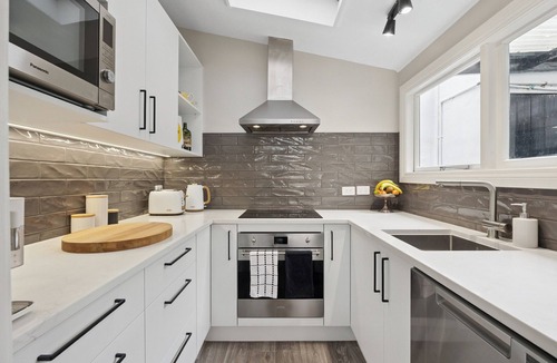 Dunedin City Centre Villa | Villa on Rattray