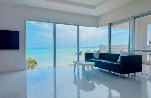 Maeda House | Villa Shallows