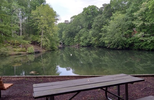 Kingsmill Apartment | Walk to beach by Busch Gardens, lovely room