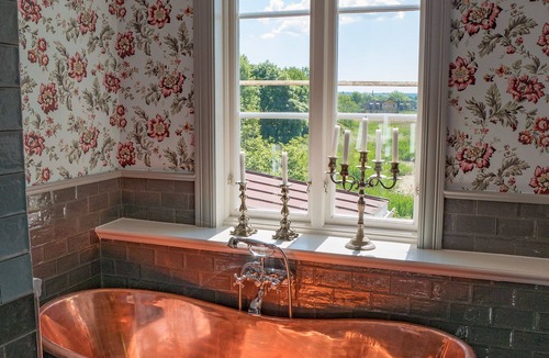 Klintehamn Hotel | Warfsholm