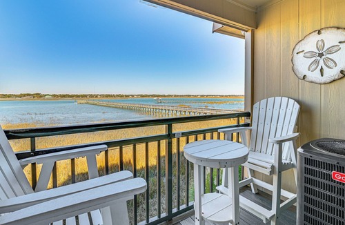 Gulf Stream Estates Condo | Waterfront Gem w/Balcony in Garden City