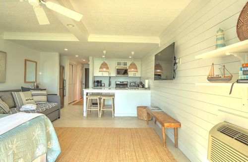 South Beach Condo | Waterfront Sea Pines Studio - Steps to Beach & Salty Dog - Sunrise & Marina View