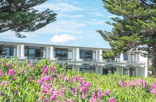 Gisborne Apartment | Whispering Sands Motel