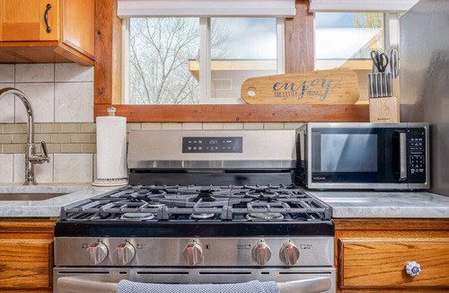Pistakee Highlands House | Whispering Willows Sanctuary | Wellness & Waterfront Oasis w/Hot Tub, Sauna, Fire Pit & Pier