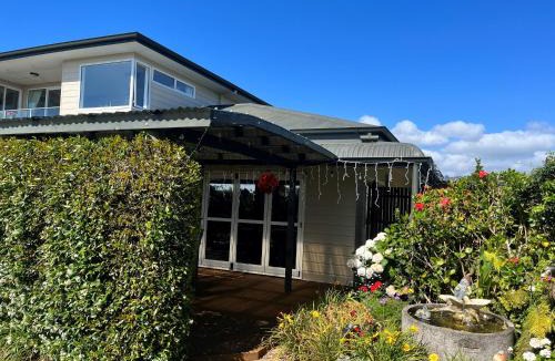 Athenree Bed & Breakfast | Willowbark Ranch B&B