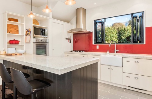 Wanaka Cottage | Willowridge Escape - Wanaka Holiday Home