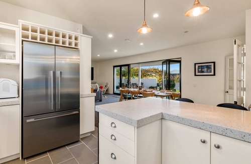 Wanaka Cottage | Willowridge Escape - Wanaka Holiday Home