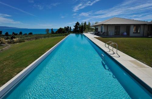 Tasman Apartment | Windhover Estate