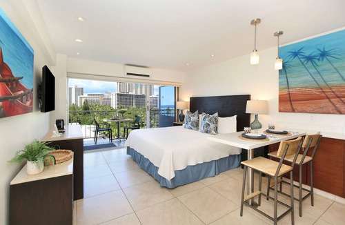 Waikiki Condo | Wow! Ocean View Studio at Waikiki Shore, Just Steps to Waikiki Beach!