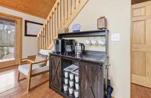 Murphy Ski Chalet | Your Mountain Base-Where Trail Ends & Views Begin