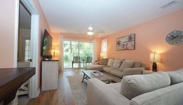1st Floor Plush Condo | W&D | Pool & Hot Tub