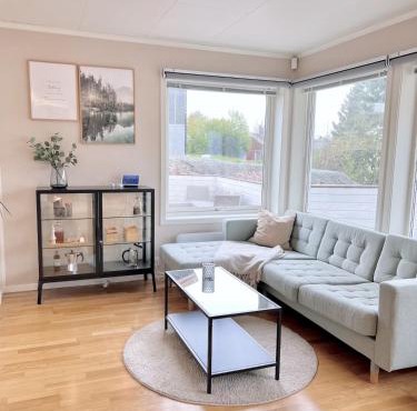 2BR, 2 parking spots, EV-charger and home office