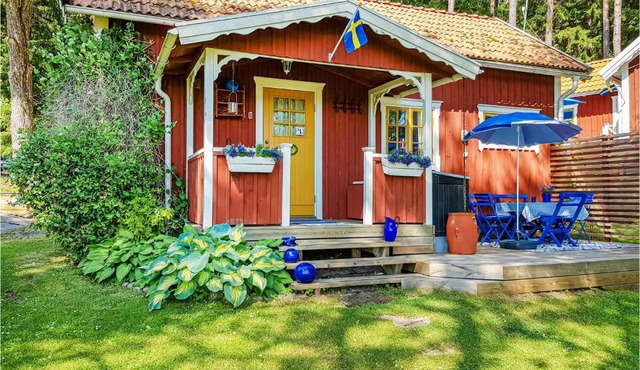 3 Bedroom Beautiful Home In Sollebrunn
