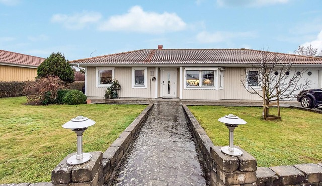 3 bedroom pet friendly home in Halmstad