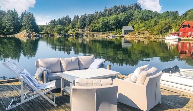 4 bedroom amazing home in Bokn