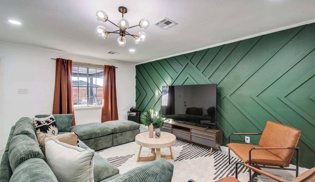 5-BD,2-BA Tranquil Retreat ft Jacuzzi & Playground