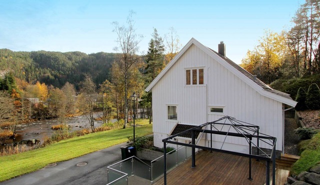 8 person holiday home in Lindesnes