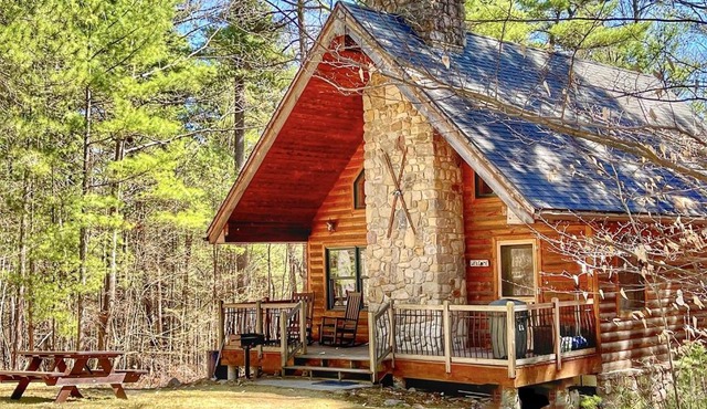 Adirondack Mountain Cabin with Hot Tub, Near Whiteface, Lake Placid, Fire Pit, Game Rm