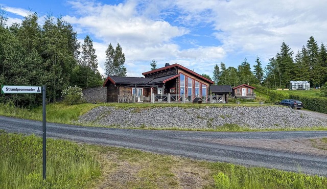 Amazing home in Kil with lake view