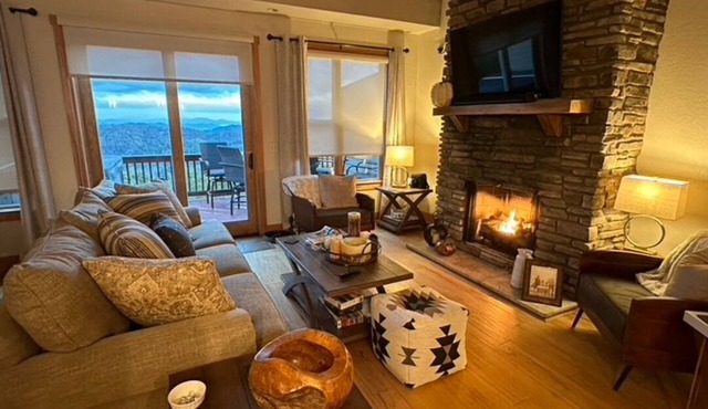 Appalachian Hideaway Perfect west Views - Hatley Pointe less than 5 minutes away