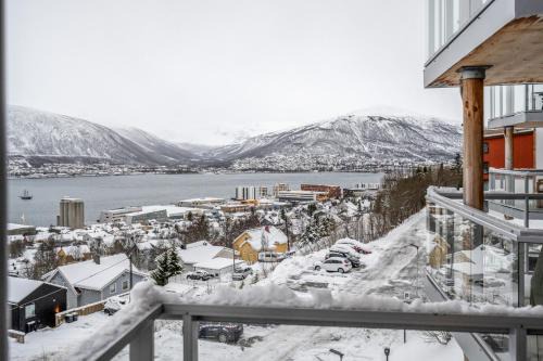 Arctic View Apartment-Northern Lights & City view