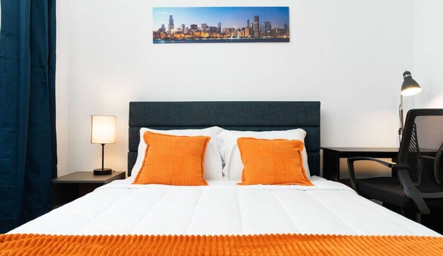 Artistic Loft Rooftop | 13 mins DT | 4 mins Lake