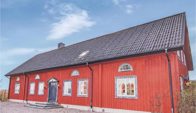 Awesome Home In Tidaholm With Kitchen
