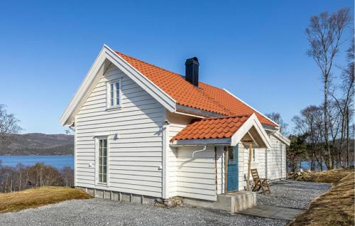 Beach Front Home In Vikebygd With Wifi