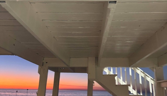Beach front! Step off the last stair and into the Gulf!