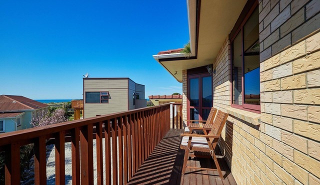 Beachcomber - Two Storied, Lovely Home